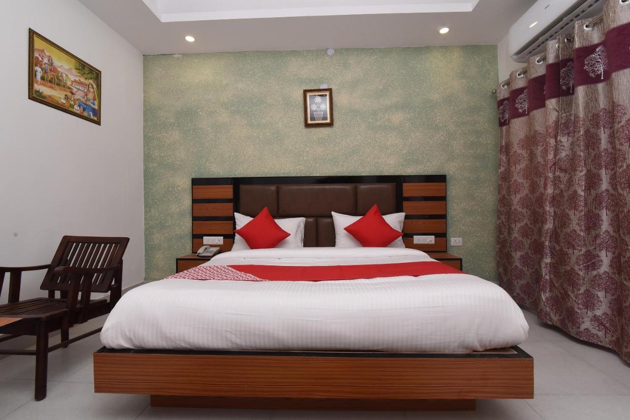 Capital O 13310 Noida Suites المظهر الخارجي الصورة