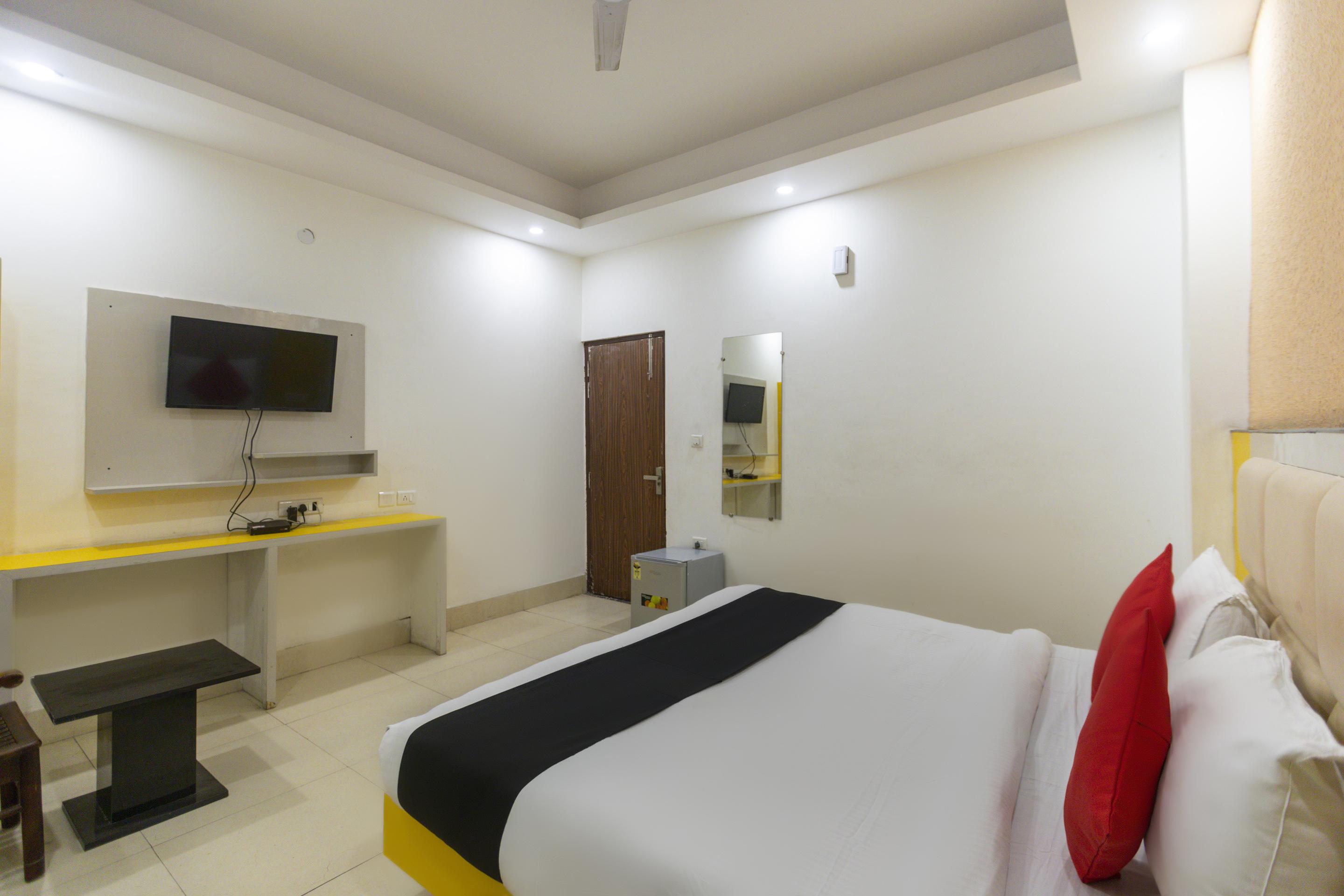 Capital O 13310 Noida Suites المظهر الخارجي الصورة