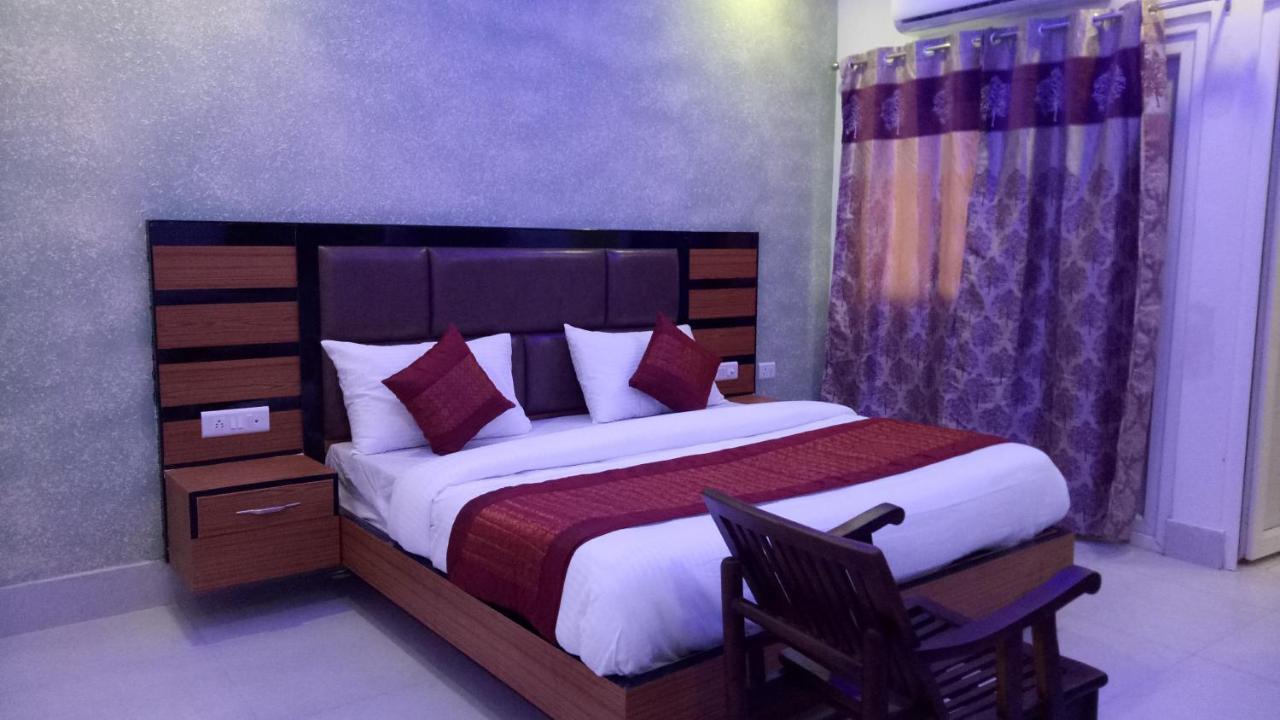 Capital O 13310 Noida Suites المظهر الخارجي الصورة