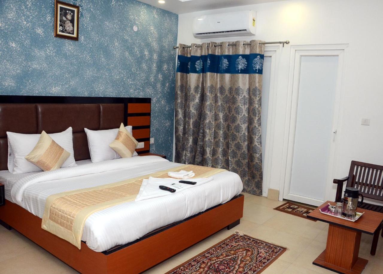 Capital O 13310 Noida Suites المظهر الخارجي الصورة